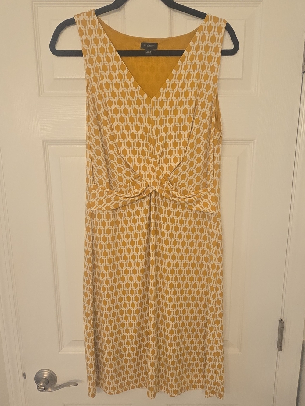 Ann Taylor Yellow & White Geometric Sheath Dress V-Neck Sleeveless Medium